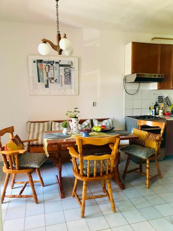 Beautiful Apartment With Balcony พูลา ภายนอก รูปภาพ
